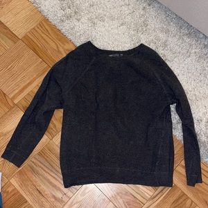 Vince sweater size small